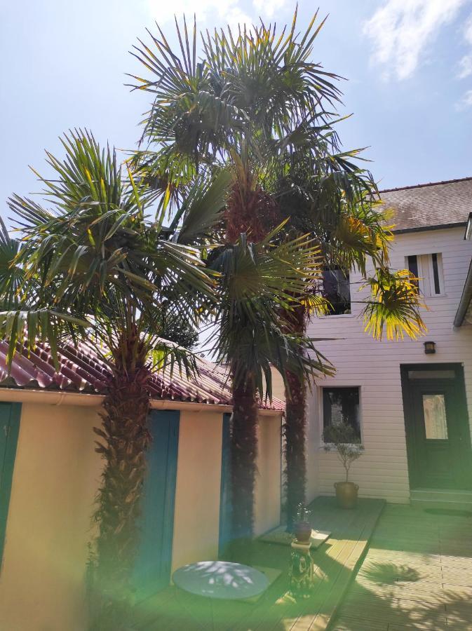 Aux Trois Palmiers Acomodação com café da manhã Saint-Brieuc Exterior foto